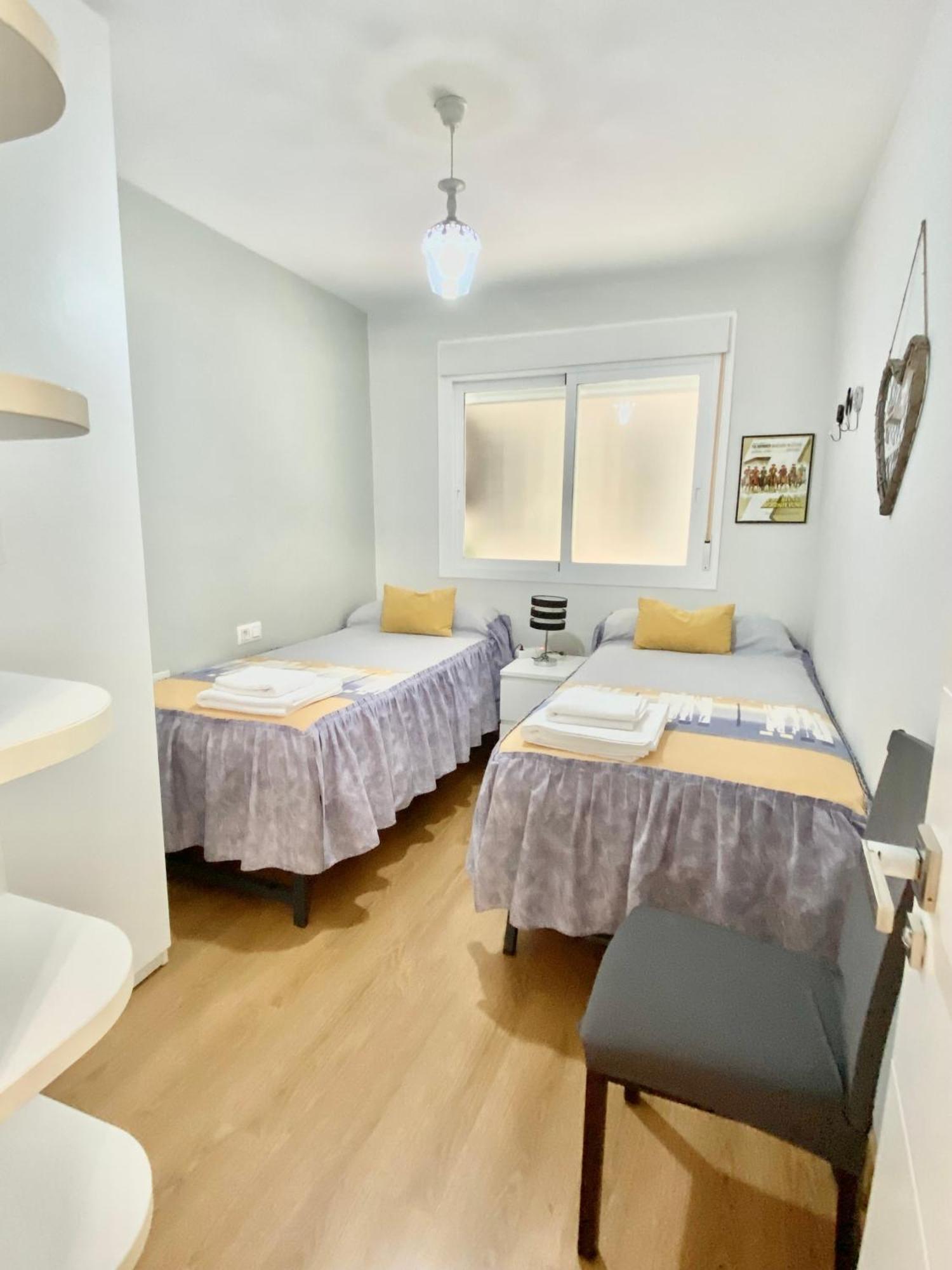 Apartamento Con Parking Gratis En El Centro, 2 Dormitorios Almería Kültér fotó