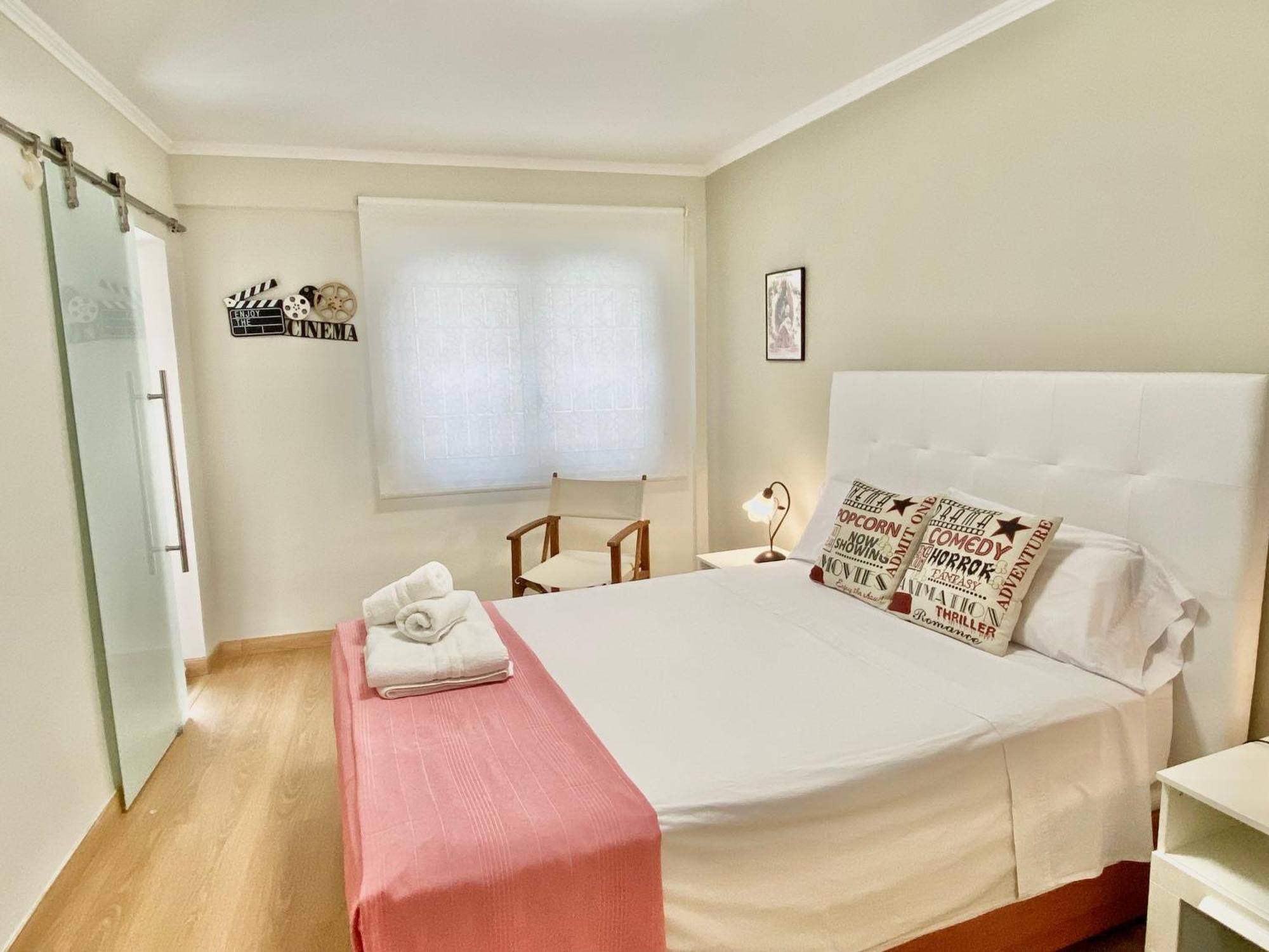 Apartamento Con Parking Gratis En El Centro, 2 Dormitorios Almería Kültér fotó